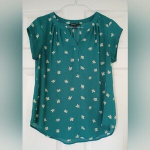 41 Hawthorn Teal Floral Blouse Size Medium Light Floral Casual Office Formal Top